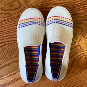 Kids Rothys sneaker in white/rainbow size 1